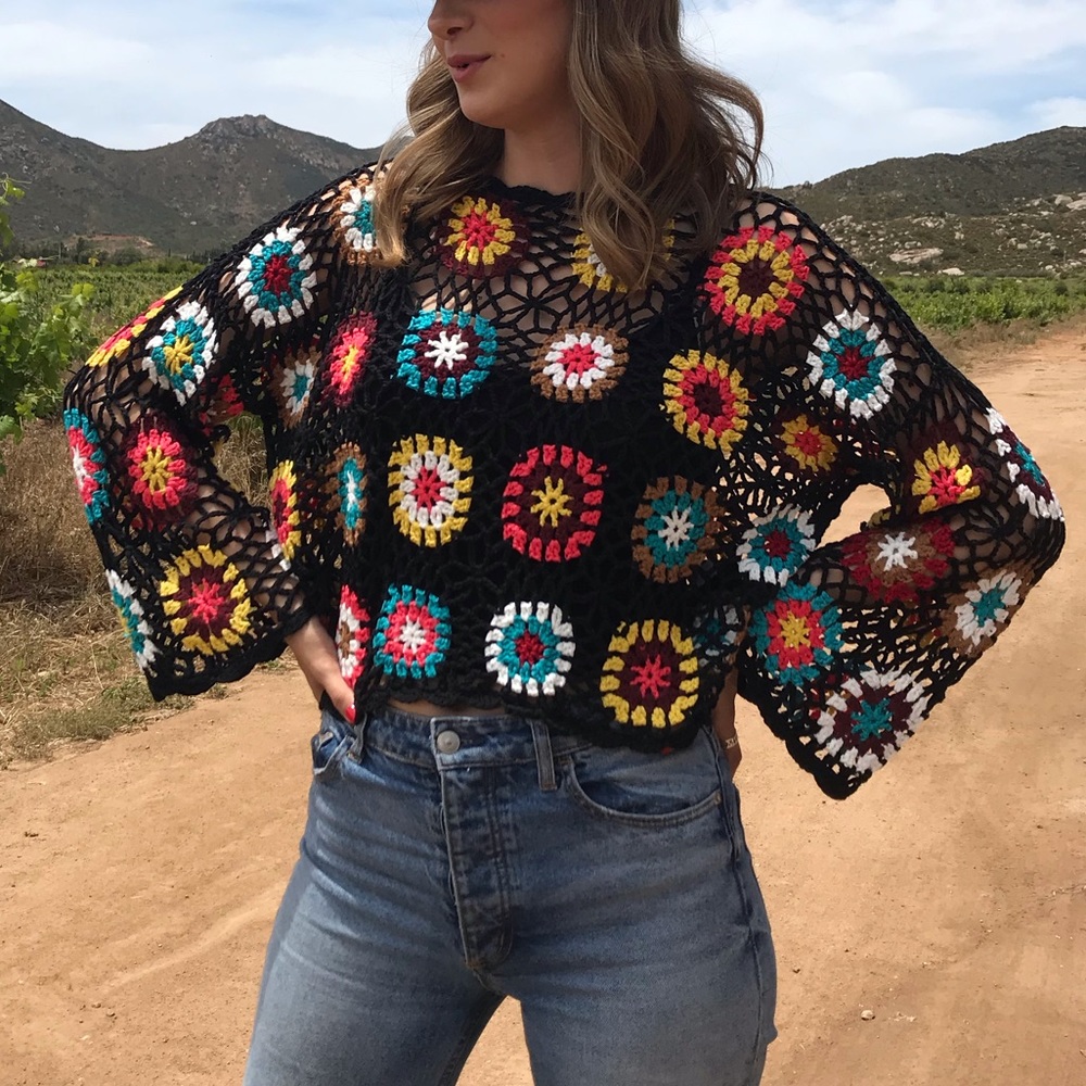 🚨24 HOUR SALE🚨Queen Of The Field Crochet Top - Picture 7 of 7